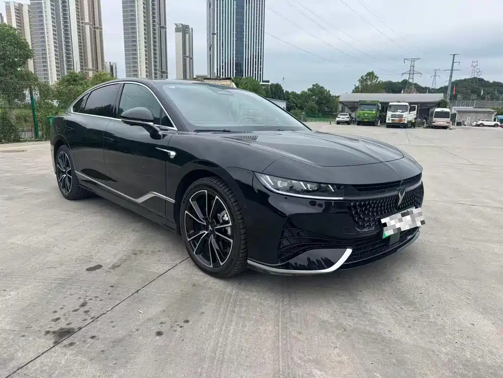 Lantu Chasing Light 2024 PHEV four-wheel drive ultra-long battery life flagship version купить на сайте DeffCars