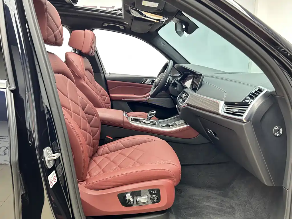BMW X5 2022 xDrive 40Li M Sports Package купить на сайте DeffCars