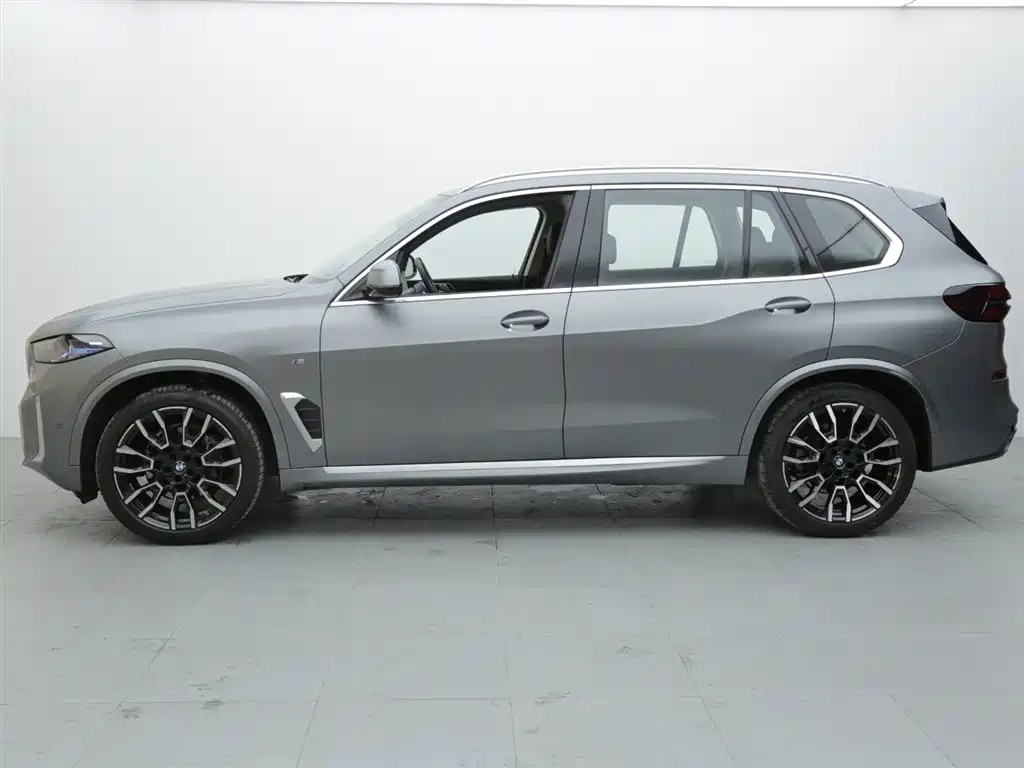 BMW X5 2023 xDrive 40Li M Sports Package купить на сайте DeffCars