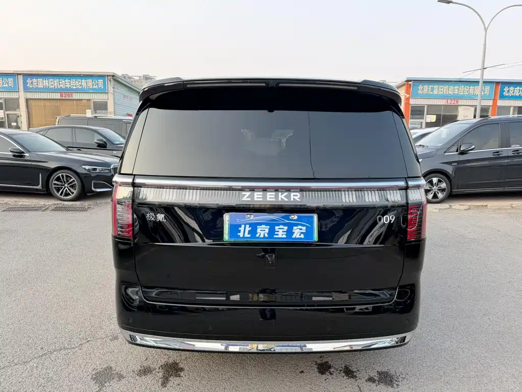 Jikrypton 009 2024 six-seater executive version four-wheel drive 108kWh купить на сайте DeffCars
