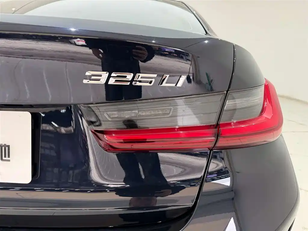 BMW 3 Series 2024 325Li M Sports Package купить на сайте DeffCars