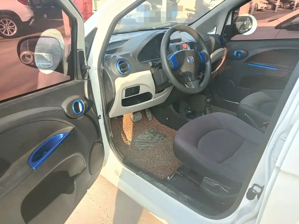 Jiangling E200L 2018 E200L Standard Type (250KM) купить на сайте DeffCars