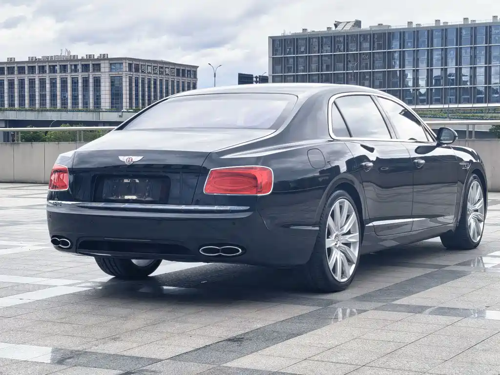 Flying Spur 2017 4.0T V8 Standard Edition купить на сайте DeffCars