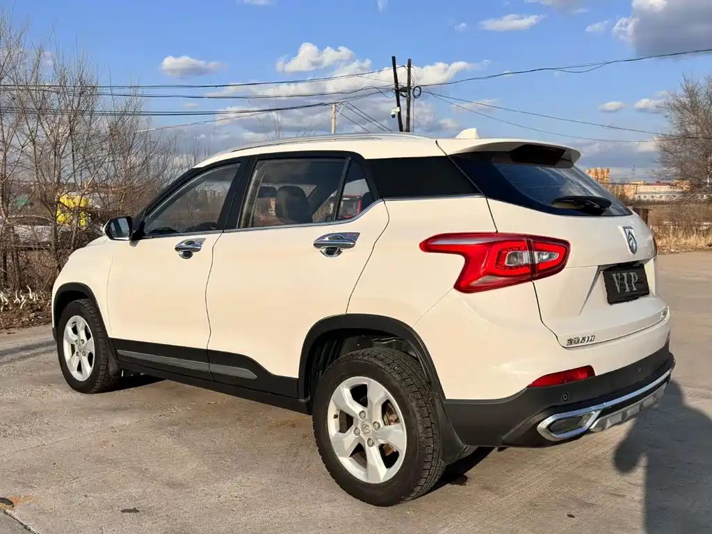 Baojun 510 2017 1.5L manual fashion model купить на сайте DeffCars