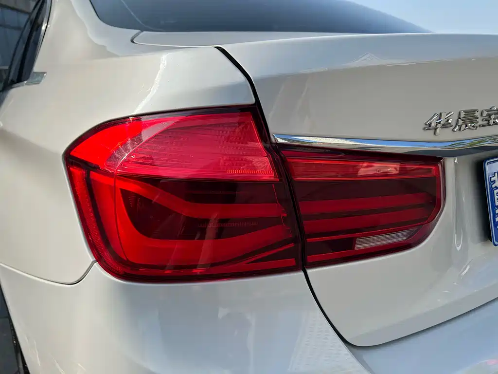 BMW 3 Series 2018 320Li Leading Luxury Package купить на сайте DeffCars