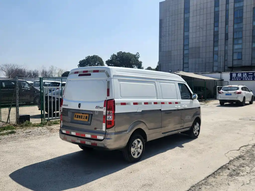 New Hiace X30L 2023 1.5L Fortune Edition Van 2/5 Seats Air-conditioned Version SWC15M купить на сайте DeffCars