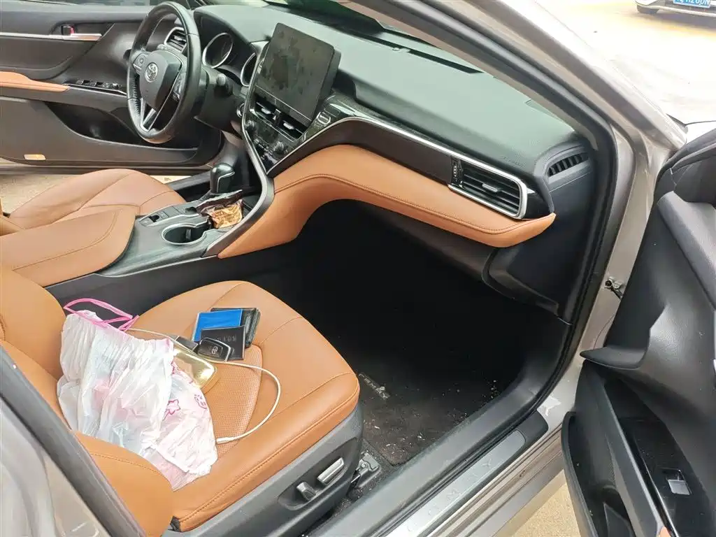 Camry 2021 2.0G Deluxe Edition купить на сайте DeffCars
