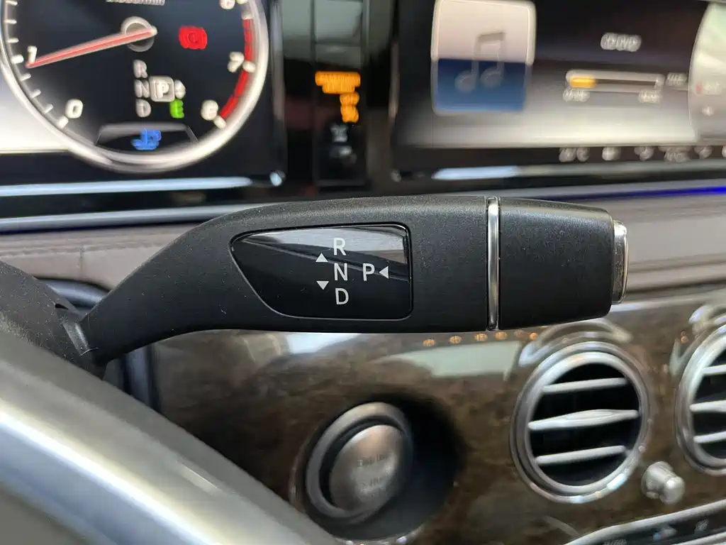 Mercedes-Benz S-Class 2014 S 320 L Business Type купить на сайте DeffCars