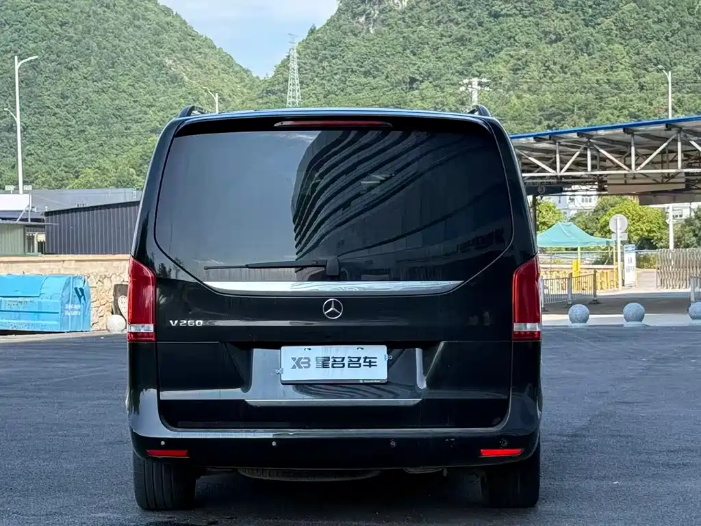 Mercedes-Benz V-Class 2022 V 260 Premium Edition купить на сайте DeffCars