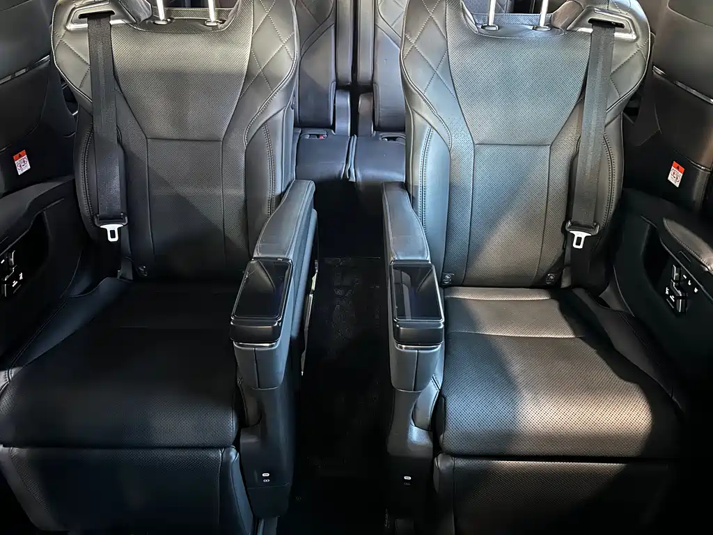 Wilfa 2023 Crown Dual Engine 2.5L HV Extreme Edition купить на сайте DeffCars