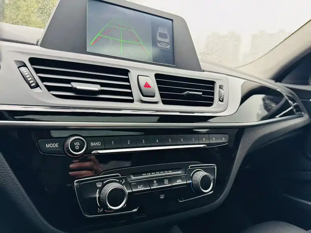 BMW 1 Series 2017 118i Sports купить на сайте DeffCars