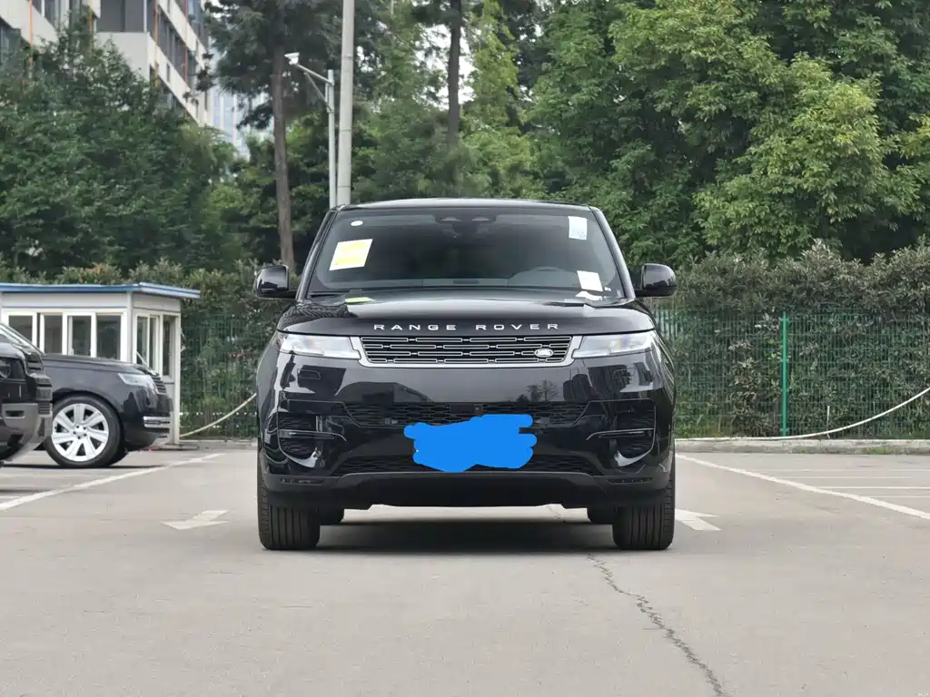 Range Rover Sport 2024 360PS S купить на сайте DeffCars