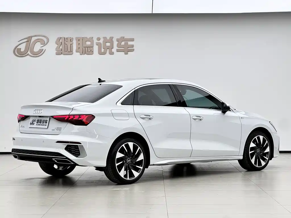 Audi A3 2022 A3L Limousine 35 TFSI Fashionable and Sporty купить на сайте DeffCars