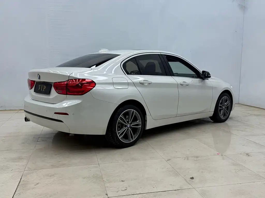 BMW 1 Series 2018 118i Sports купить на сайте DeffCars