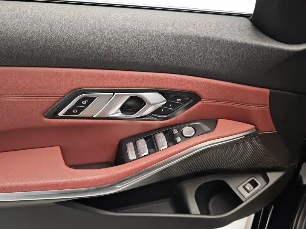 BMW 3 Series 2023 325Li M Sports Package купить на сайте DeffCars