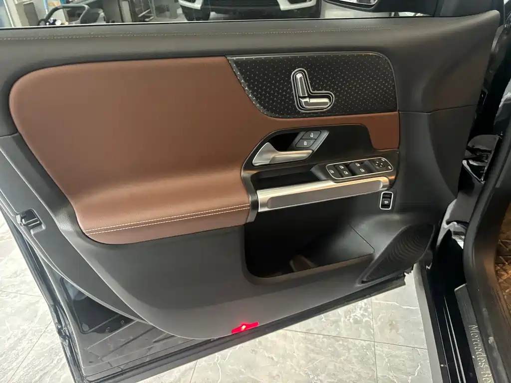 Mercedes-Benz GLB 2024 GLB 200 Dynamic купить на сайте DeffCars