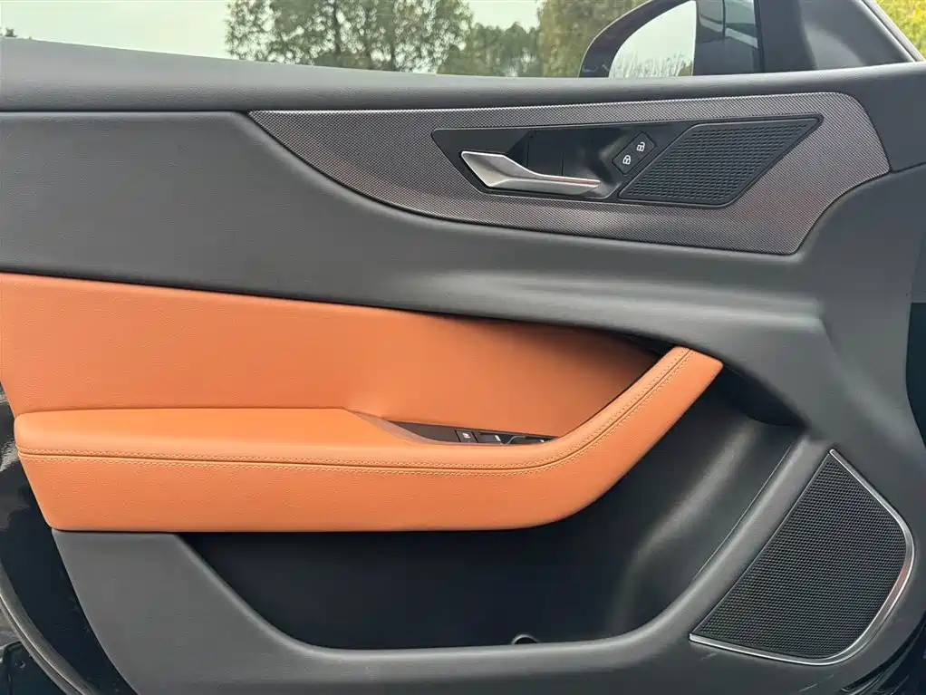 Jaguar XEL 2023 2.0T 250PS R-DYNAMIC S Advanced Sports Edition купить на сайте DeffCars