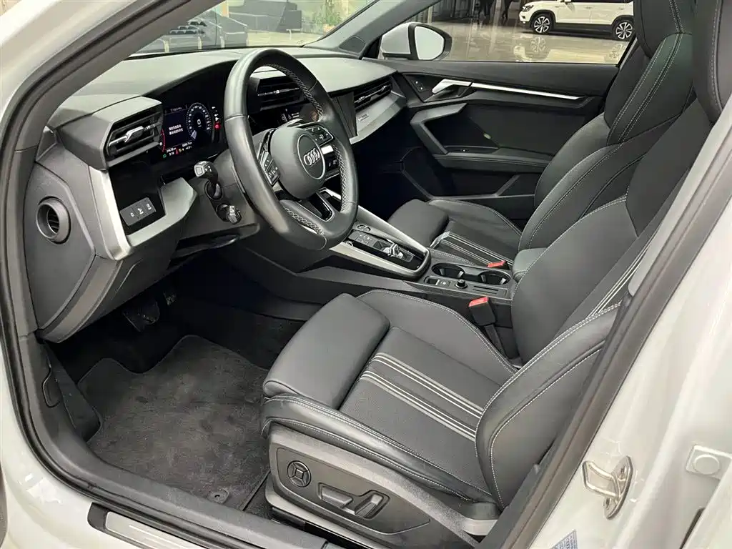 Audi A3 2023 Sportback 35 TFSI stylish and sporty купить на сайте DeffCars