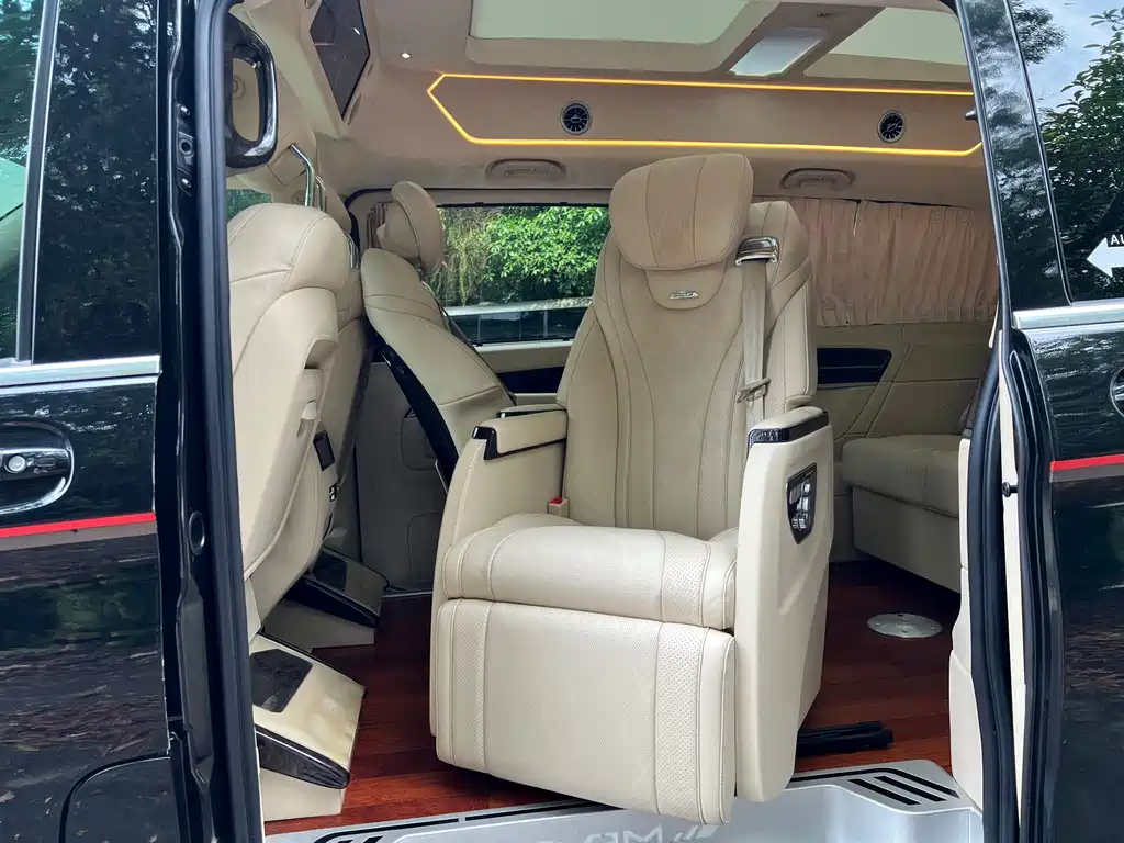 Mercedes-Benz V-Class 2018 V 260 L Premium Extended Edition National VI купить на сайте DeffCars