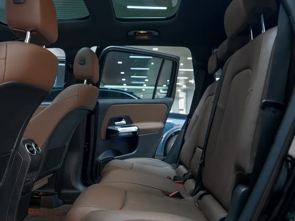 Mercedes-Benz GLB 2024 GLB 220 Dynamic купить на сайте DeffCars