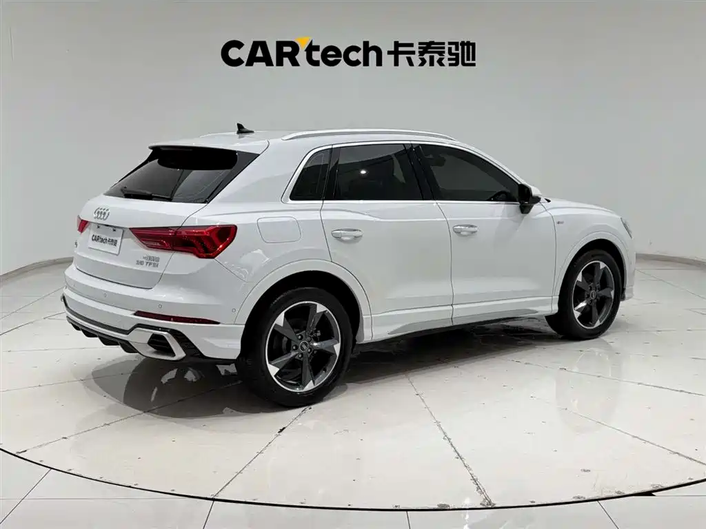 Audi Q3 2024 35 TFSI Fashionable and Dynamic купить на сайте DeffCars