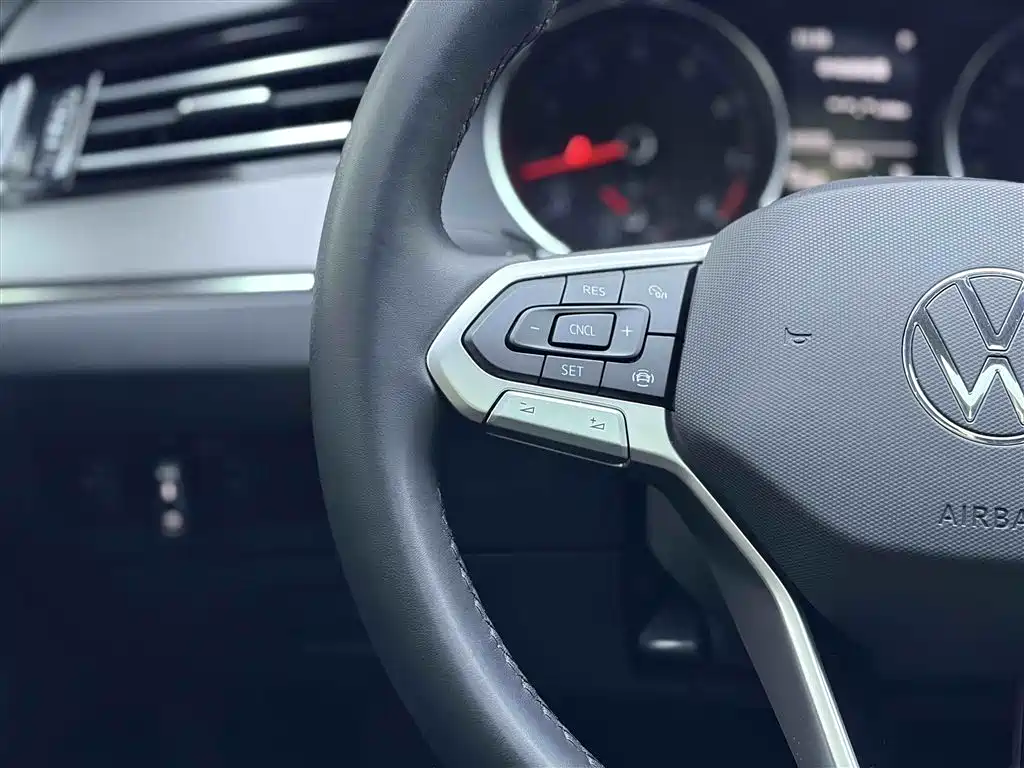 Magotan 2020 330TSI DSG leading model купить на сайте DeffCars