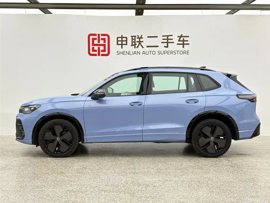 Tiguan L 2024 PRO 380TSI four-wheel drive R-Line Zhizun Edition купить на сайте DeffCars