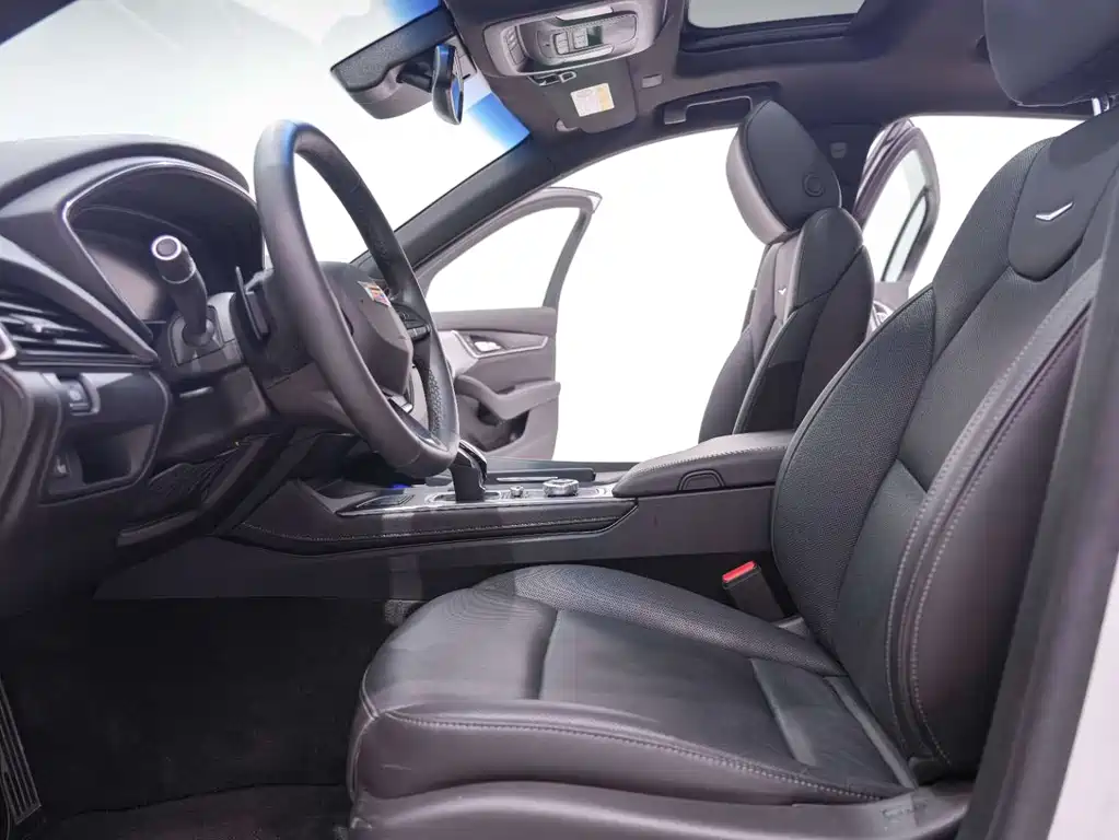 Cadillac CT5 2023 28T Premium Model купить на сайте DeffCars