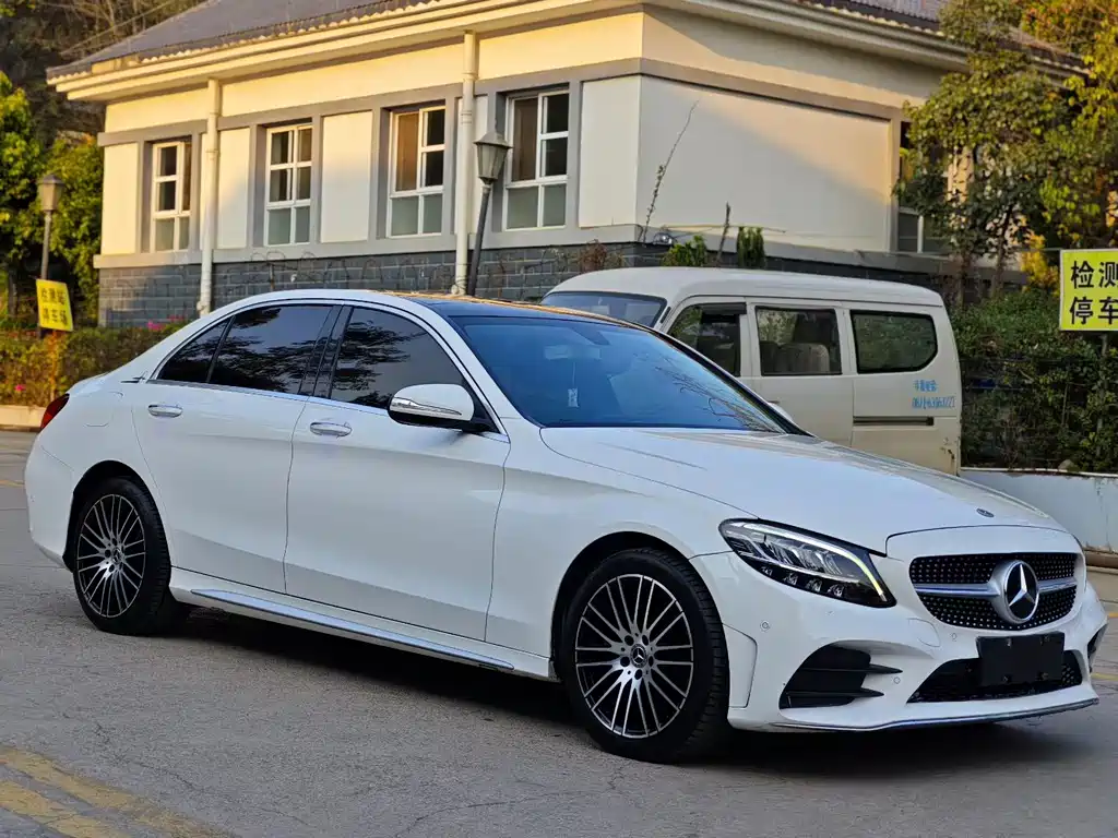 Mercedes-Benz C-Class 2019 facelift C 260 L sports version купить на сайте DeffCars