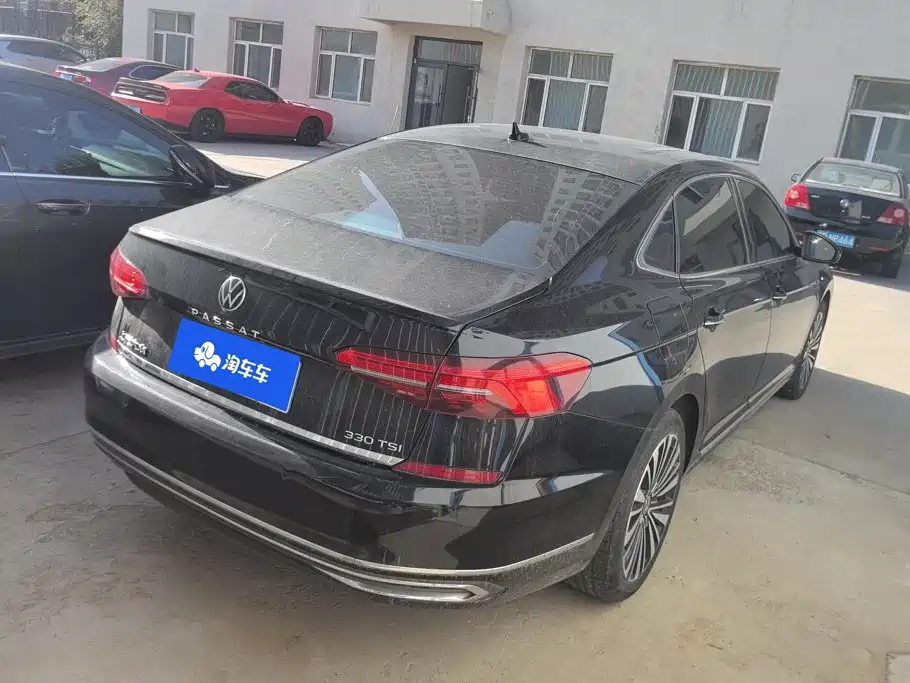 Passat 2021 330TSI Deluxe Edition купить на сайте DeffCars