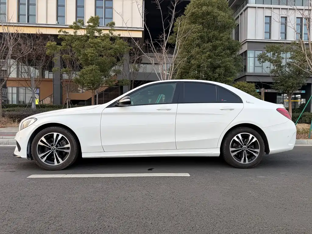 Mercedes-Benz C-Class 2017 facelift C 200 sports version купить на сайте DeffCars