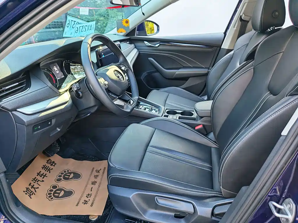 Octavia 2023 facelift PRO TSI280 exclusive version купить на сайте DeffCars
