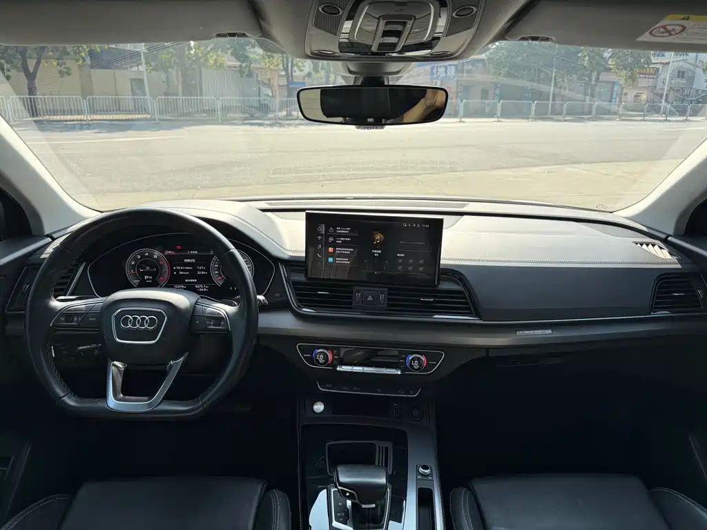 Audi Q5L 2021 40 TFSI Fashionable and Dynamic купить на сайте DeffCars