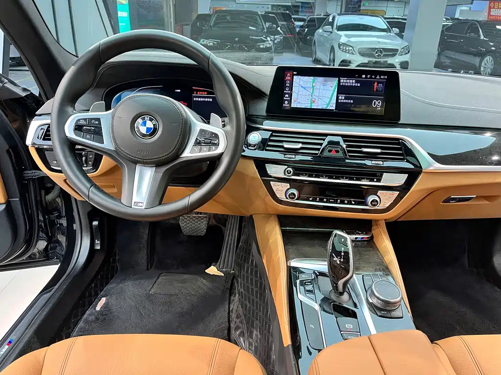 BMW 5 Series 2020 530Li Leading M Sports Package купить на сайте DeffCars