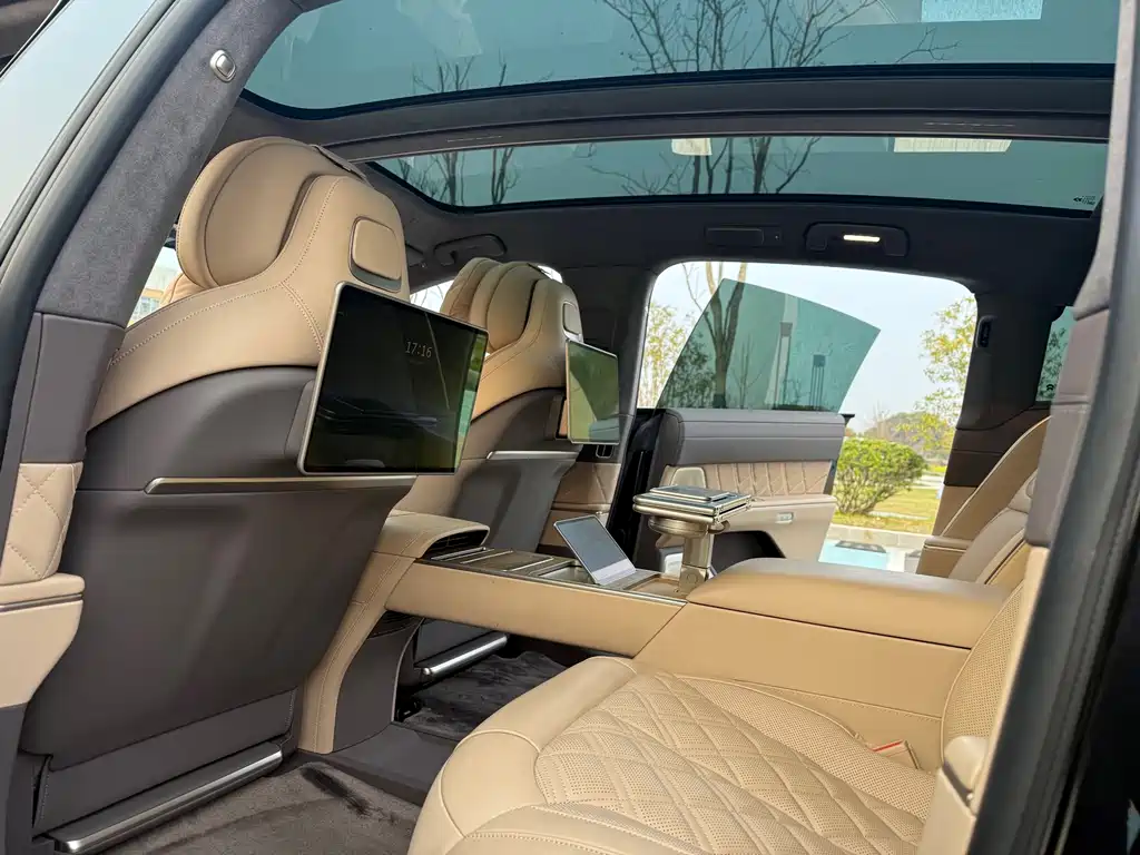 NIO ET9 2025 model 102kWh signature version купить на сайте DeffCars