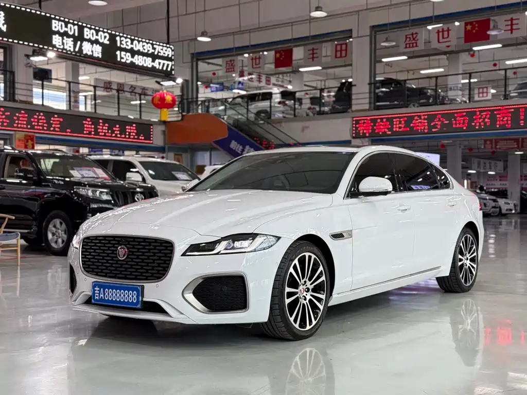 Jaguar XFL 2025 2.0T P250 two-wheel drive exclusive luxury version купить на сайте DeffCars