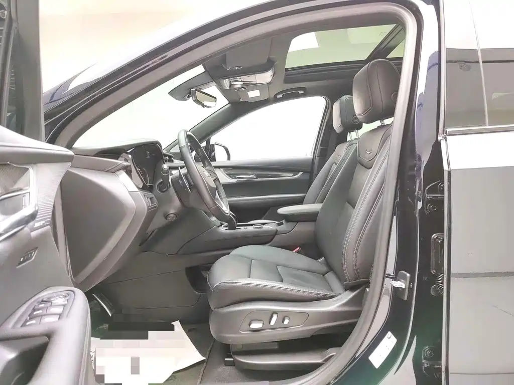 Cadillac XT6 2022 2.0T six-seat four-wheel drive premium model купить на сайте DeffCars