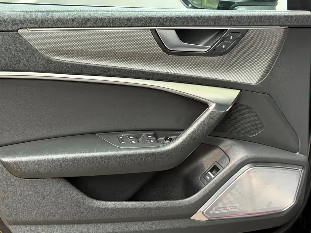 Audi A6L 2022 45 TFSI quattro premium dynamic model купить на сайте DeffCars
