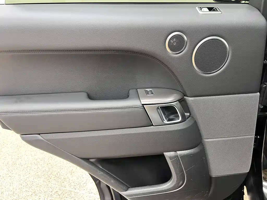 Range Rover Sport 2020 3.0 L6 SE купить на сайте DeffCars