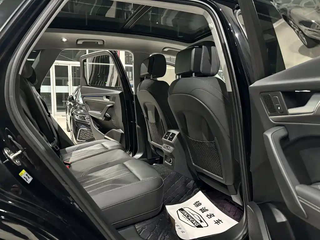 Audi Q5L 2022 45T luxury and dynamic model купить на сайте DeffCars