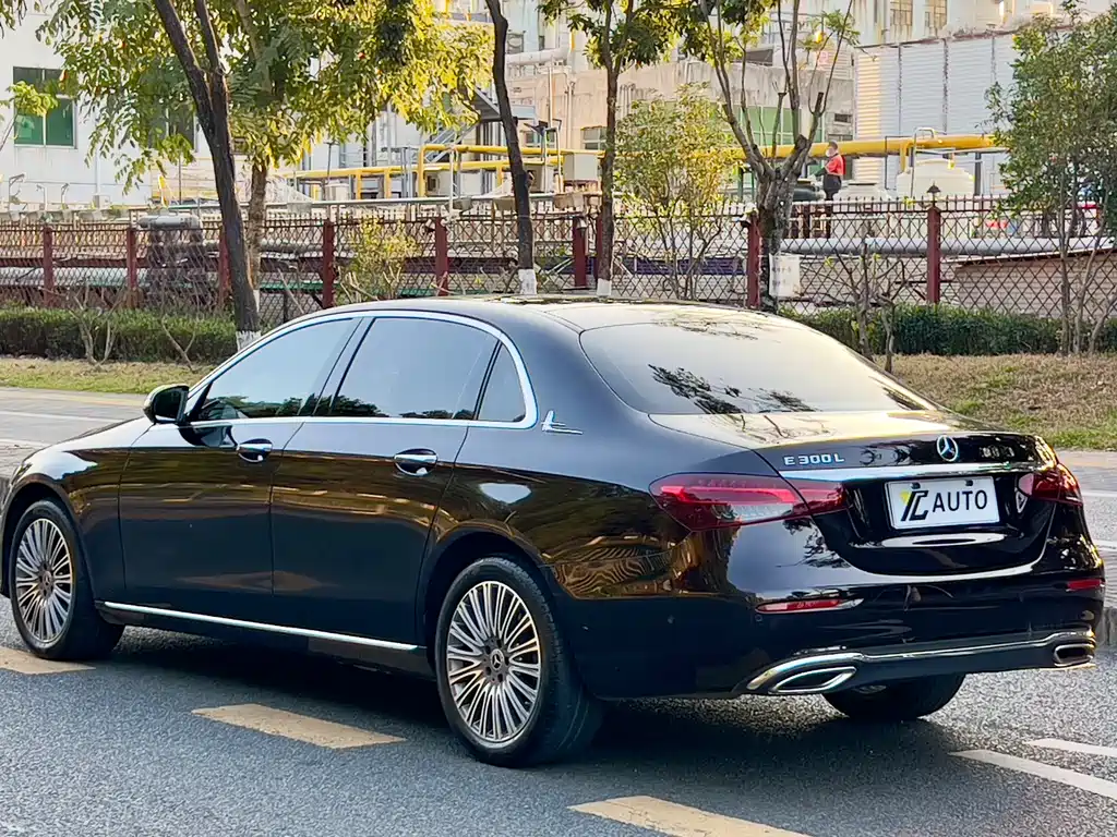 Mercedes-Benz E-Class 2023 facelift E 300 L fashionable model купить на сайте DeffCars