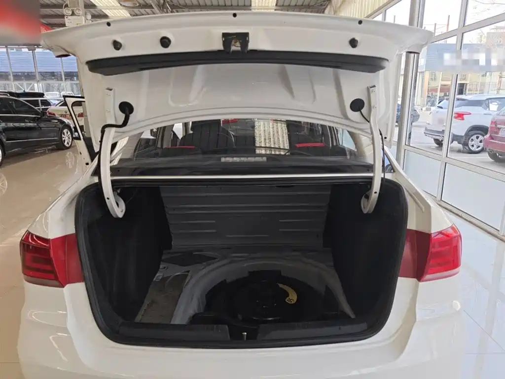 Santana 2021 1.5L Manual Fashion Edition купить на сайте DeffCars