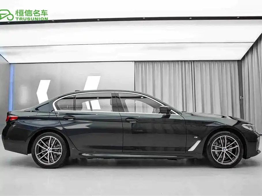 BMW 5 Series New Energy 2021 535Le Pioneer Edition M Sports Package купить на сайте DeffCars