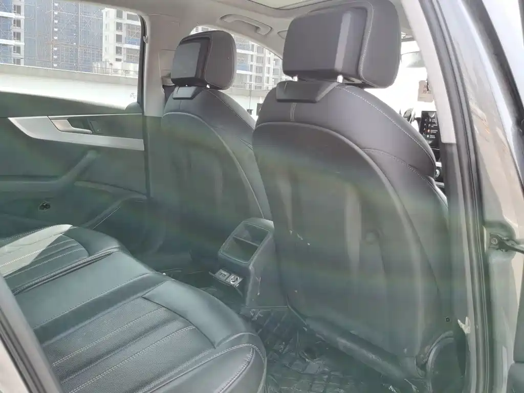 Audi A4L 2023 40 TFSI Fashionable and Dynamic купить на сайте DeffCars