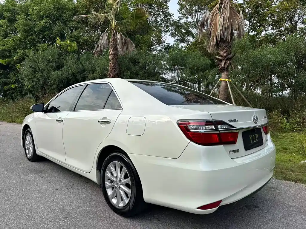 Camry 2016 2.0G 10th Anniversary Leading Edition купить на сайте DeffCars