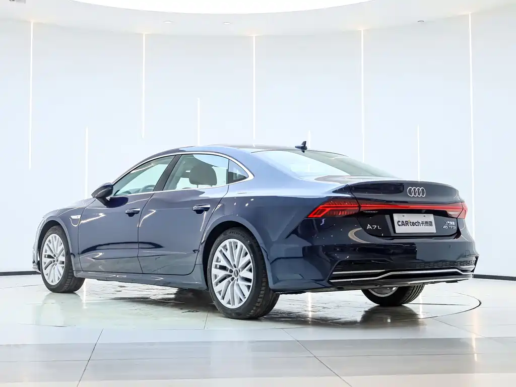 Audi A7L 2024 45TFSI S-line Dream-Building Crystal Package купить на сайте DeffCars
