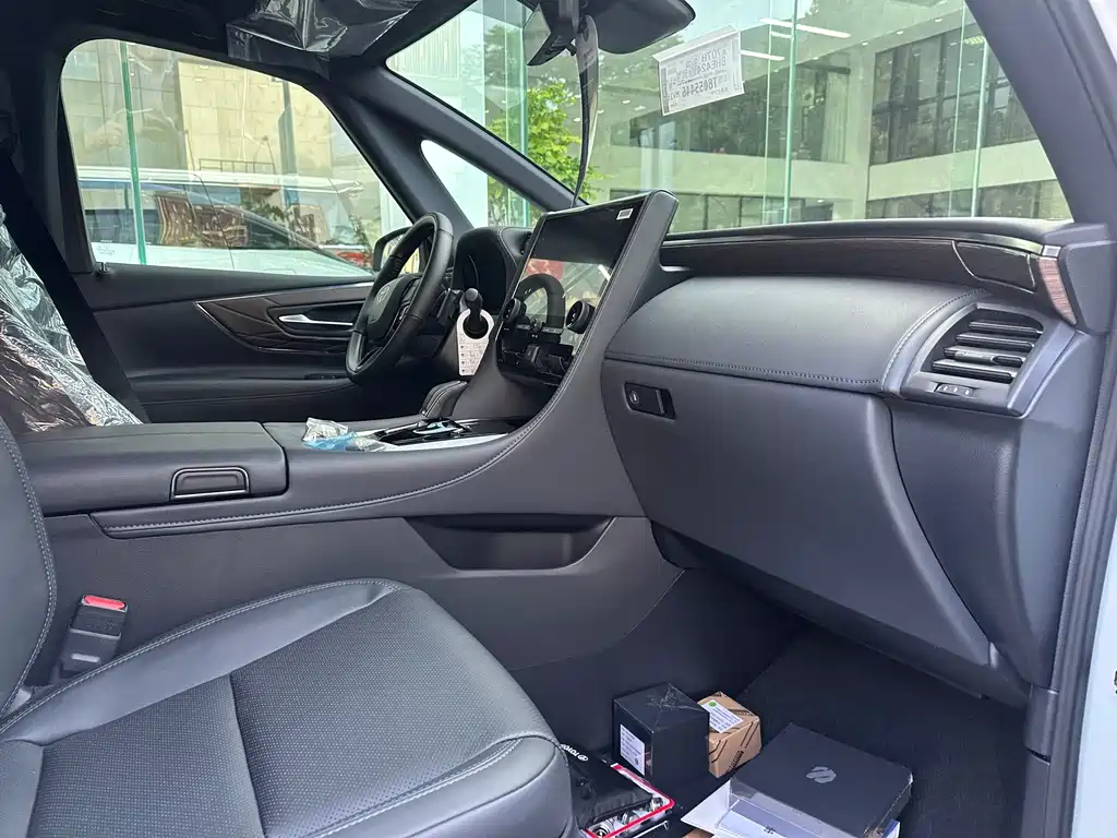 Alfa 2025 Dual Engine 2.5L Premium Gold Edition купить на сайте DeffCars