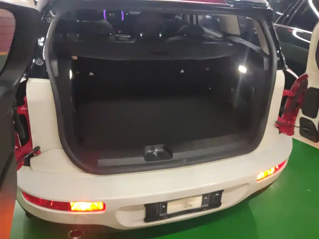 MINI CLUBMAN 2018 1.5T COOPER Artist купить на сайте DeffCars