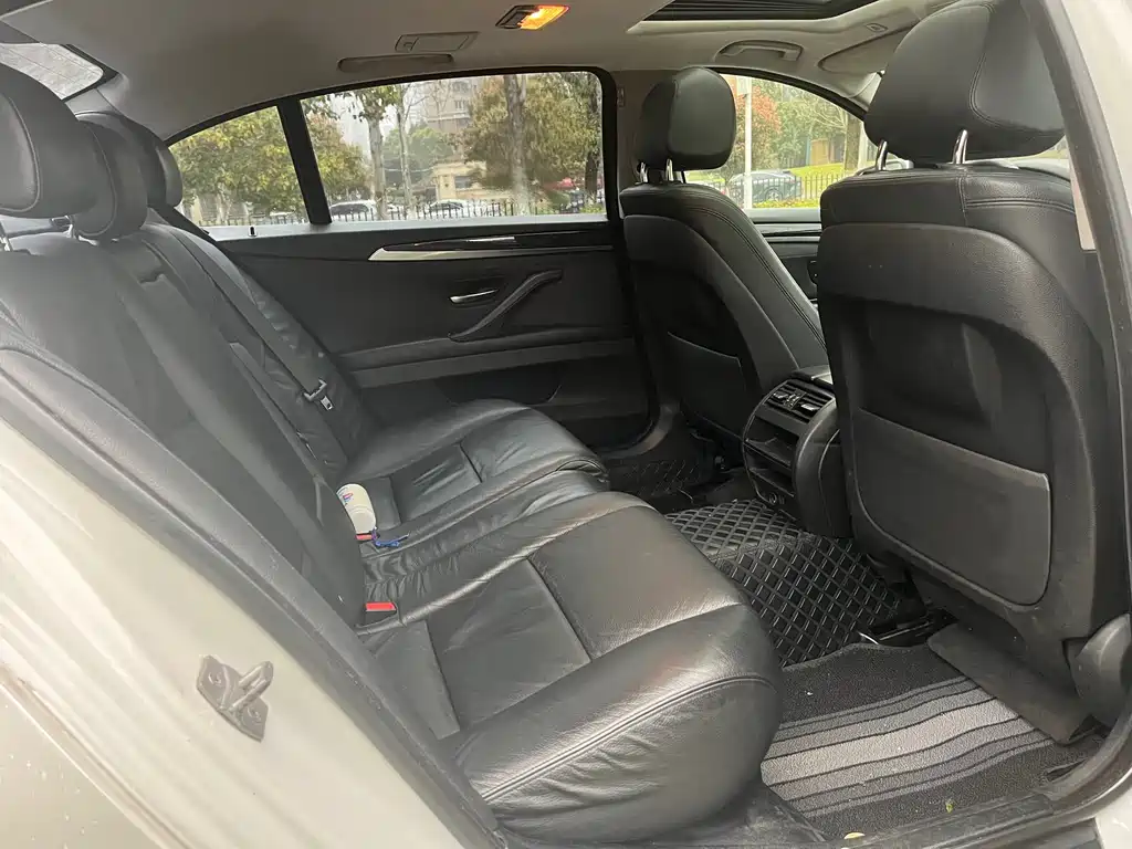 BMW 5 Series 2014 525Li Leading Model купить на сайте DeffCars