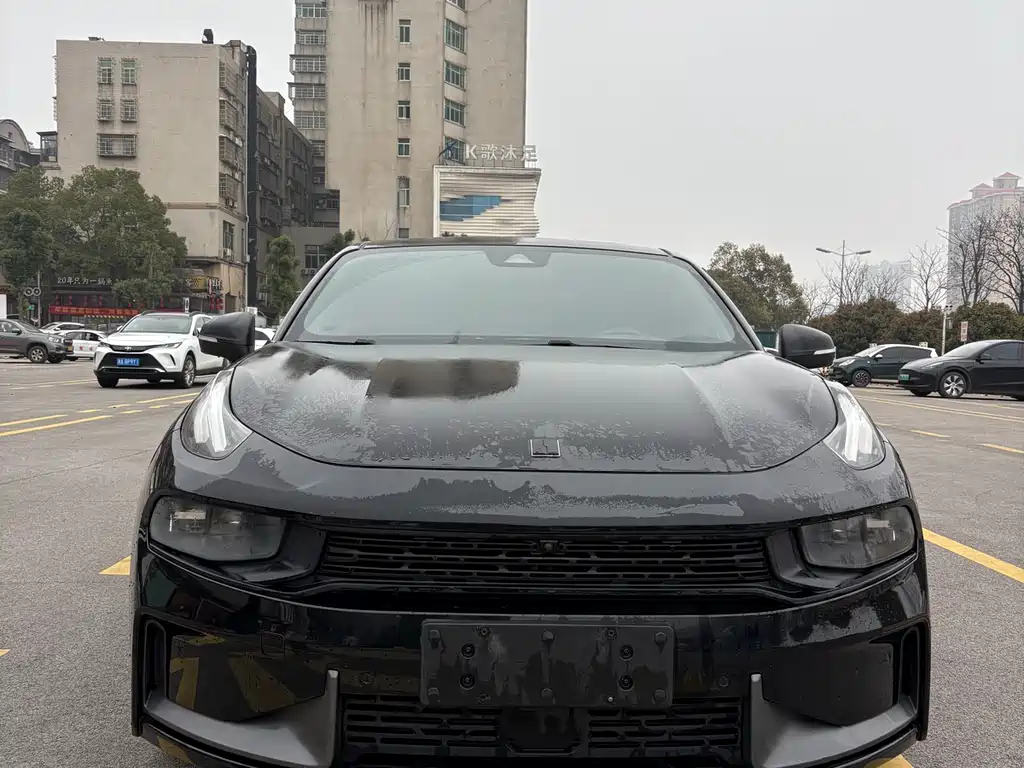 Lynk & Co 03 2021 1.5TD DCT Pro купить на сайте DeffCars